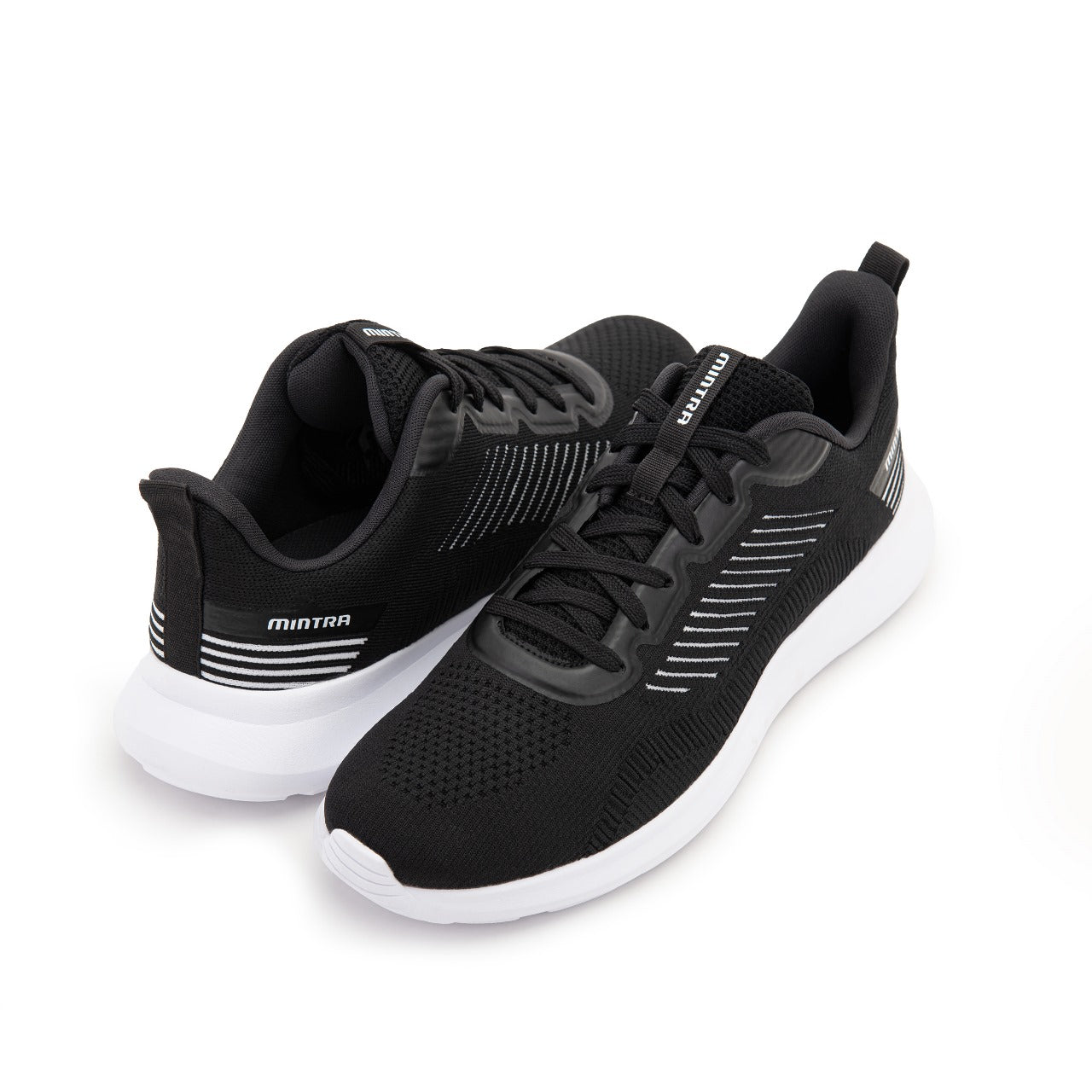 Mintra Flow Light Sports Lifestyle Shoes For Men, Jet Black